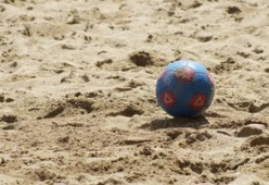 开云全站下载-中国足球门将出击时机选择模型优化，中国足球门将出击时机选择模型优化方案