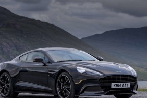 开云体育登入-五大联赛教练是否更倾向于使用多位置球员提升容错率，五大联赛现任教练